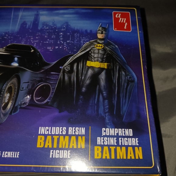 NEW! Bat Mobile Car Model - Picture 3 of 6